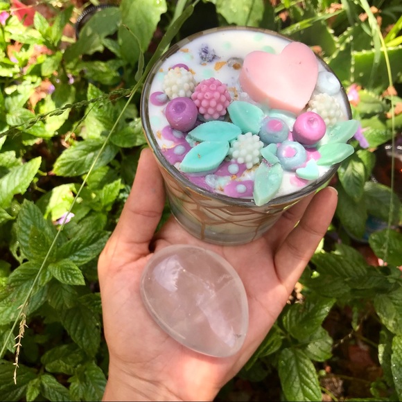 Other - 🌸Candle & Quartz🌸